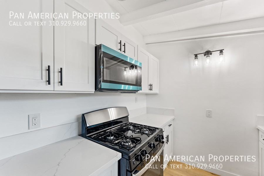 143 W Mayfair Ave - Photo 4 of 18