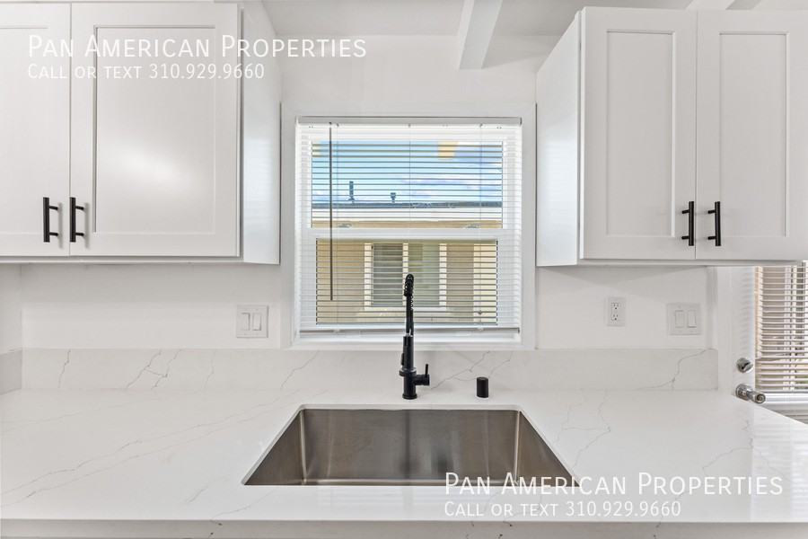 143 W Mayfair Ave - Photo 5 of 18