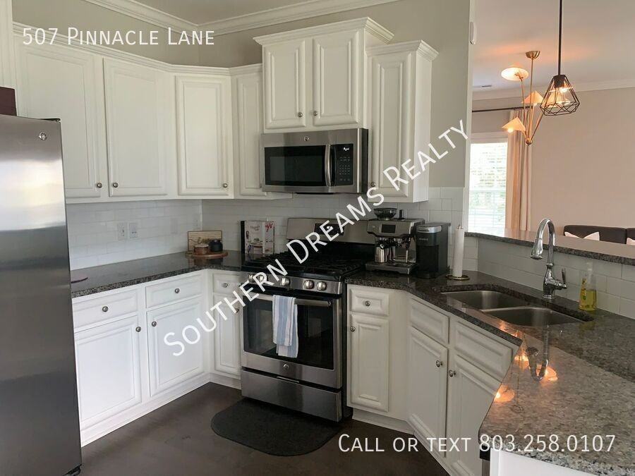 507 Pinnacle Ln - Photo 7 of 33