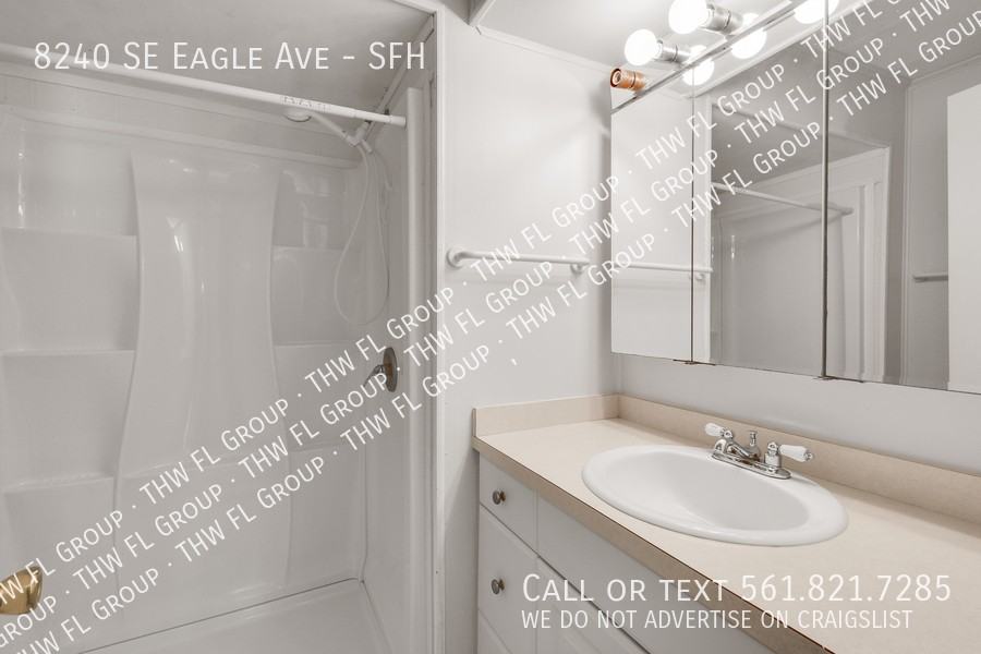 8240 Se Eagle Ave #SFH - Photo 6 of 11