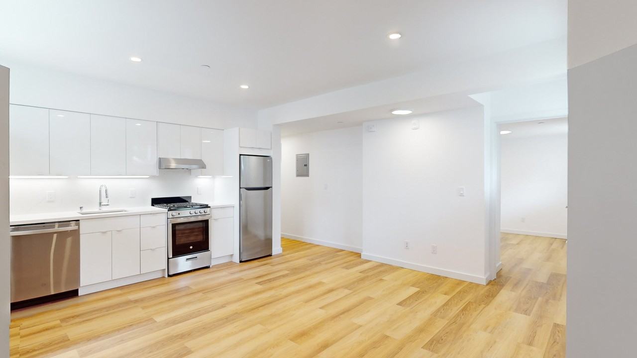 3097 Washington St #27 - Photo 2 of 13