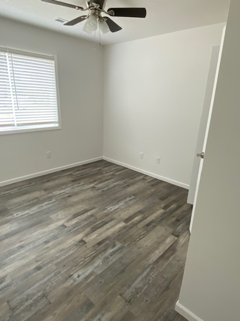 3231 Sw Clare Ave - Photo 2 of 10