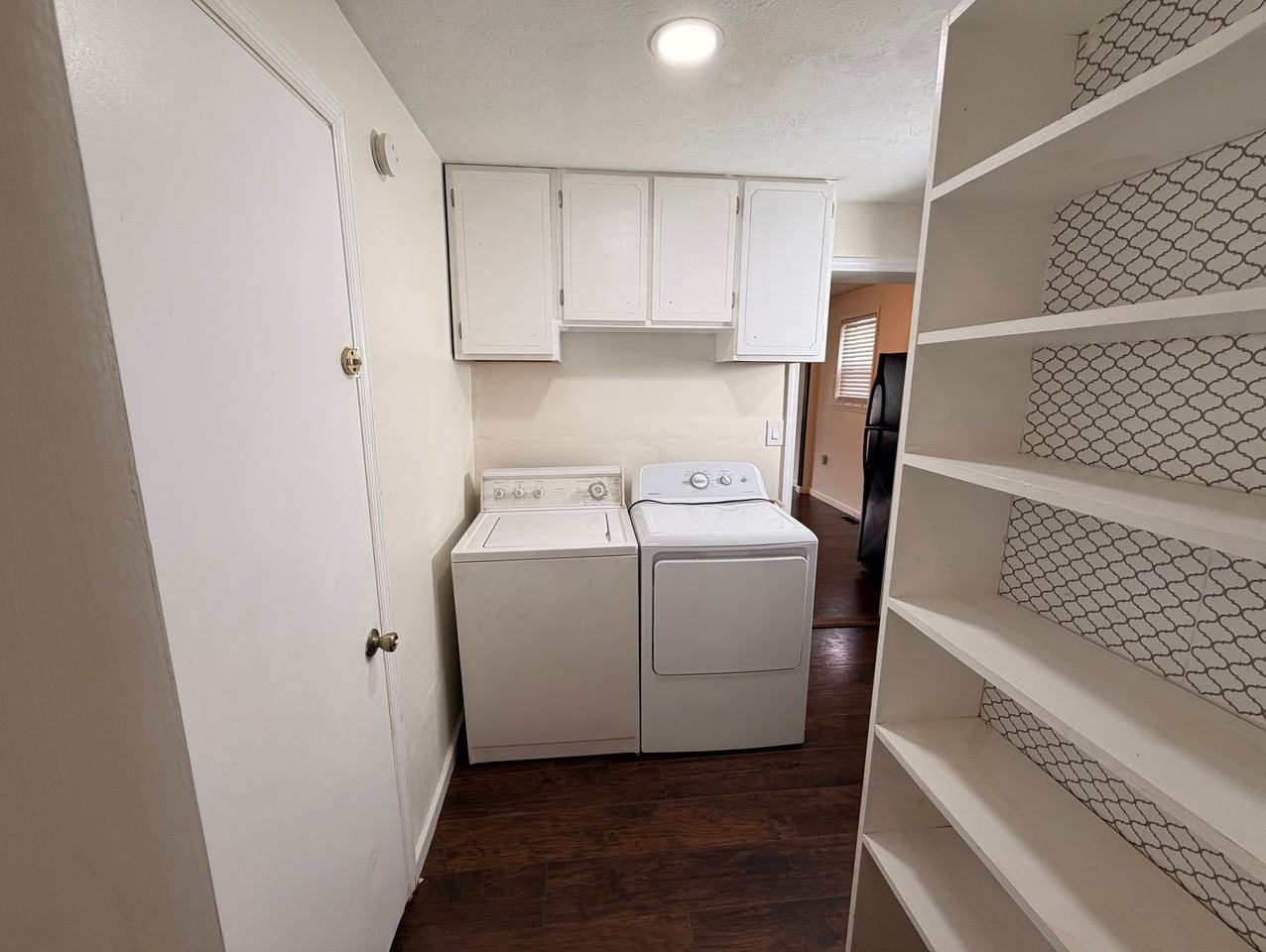192 Fletcher Ct - Photo 6 of 9