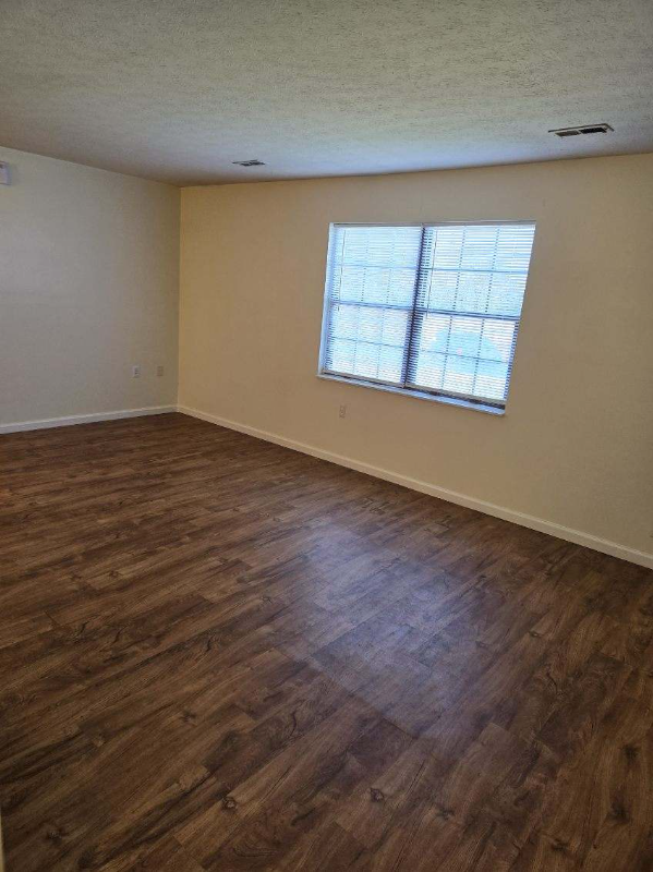 27 Scioto Dr #C - Photo 3 of 10