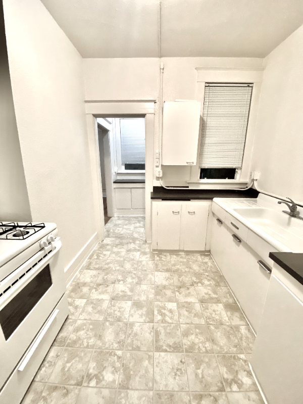 816 S 8th St #104 - Photo 7 of 19