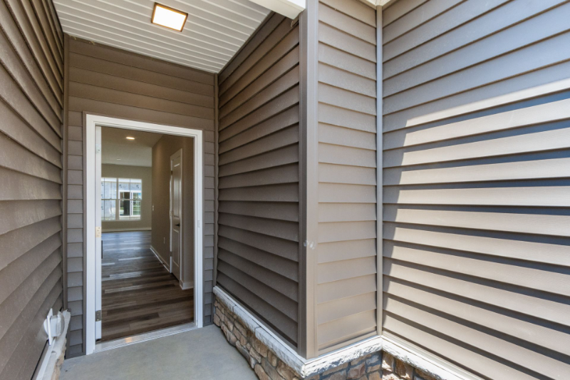 554 Rochdale Run - Photo 3 of 20