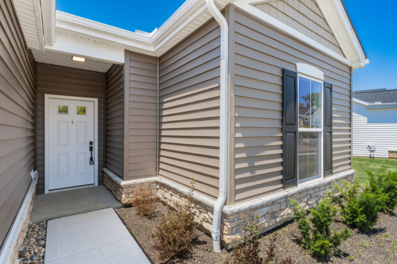 554 Rochdale Run - Photo 4 of 20