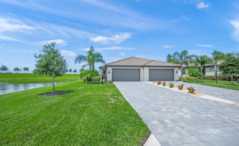 15982 Clear Skies Pl - Photo 4 of 35