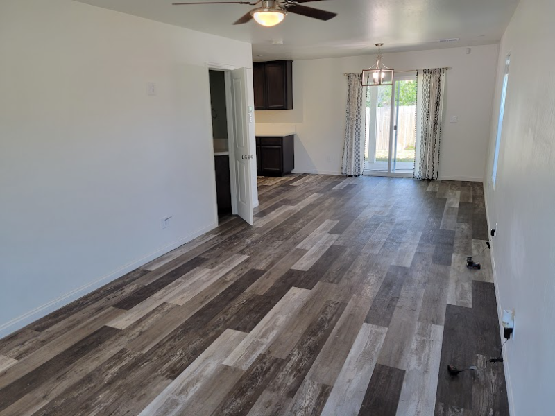 473 Jonathan Pl - Photo 2 of 15