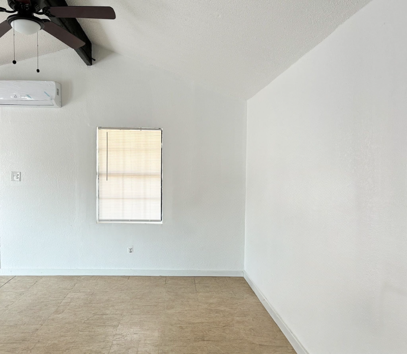 109 E Venus Ln #4 - Photo 3 of 8
