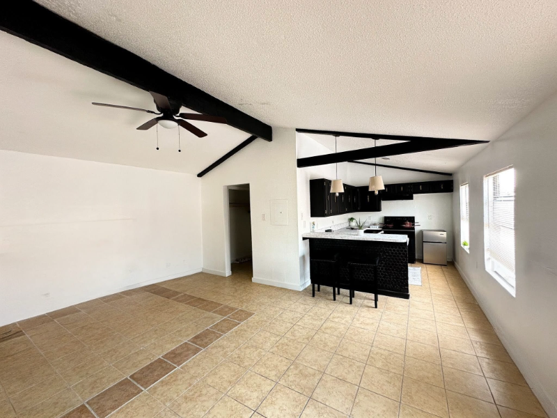 109 E Venus Ln #4 - Photo 7 of 8