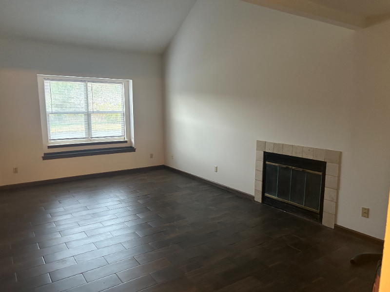 3632 Sw Oak Pkwy #3632 - Photo 4 of 7