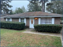 featured image of 6249 S Hampton Dr