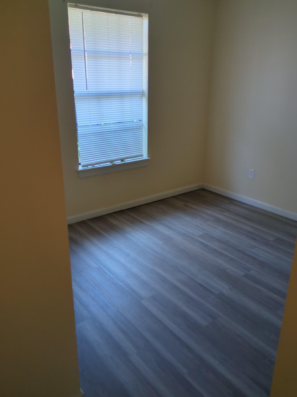 6249 S Hampton Dr - Photo 4 of 17