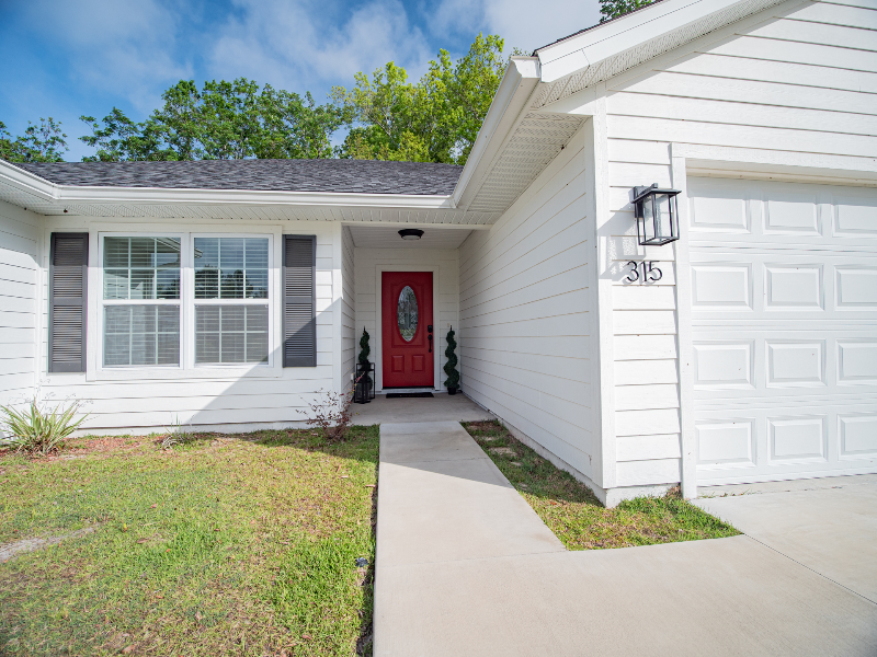 315 Se Lindale Gln - Photo 2 of 20