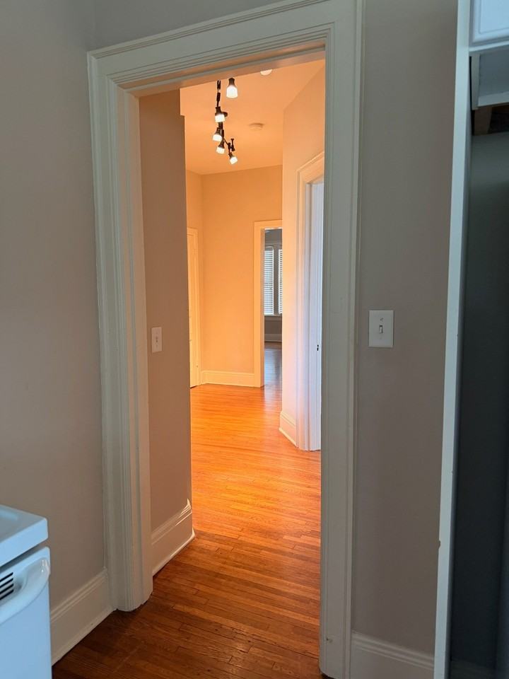 2015 20th Ave S #A - Photo 6 of 9