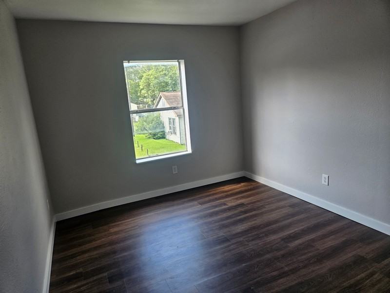 802 Abney Ave #D - Photo 6 of 16