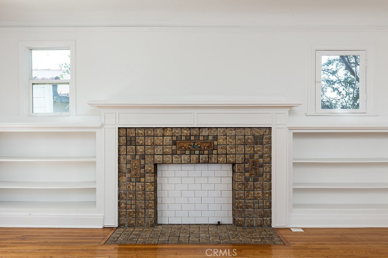 933 New Depot St #6 - Photo 3 of 14