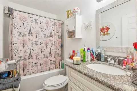 1781 Boulevard De Province - Photo 3 of 8