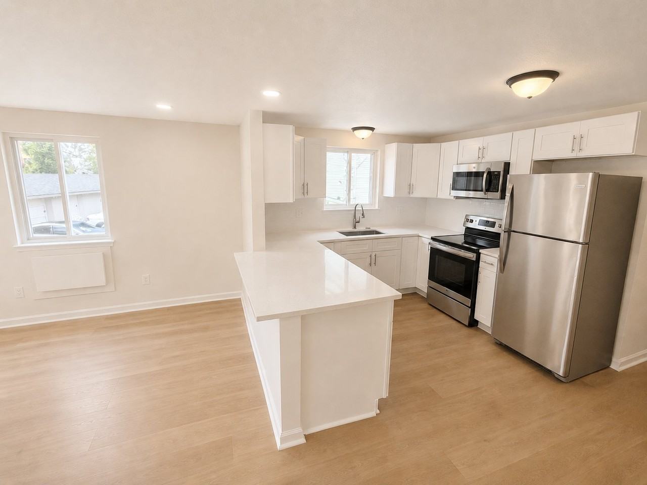 290 Washington St #4 - Photo 5 of 16