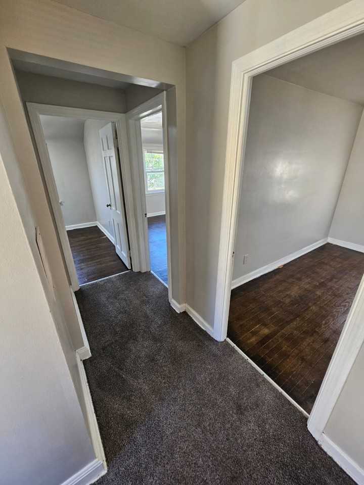 21151 Fuller Ave ##Oh - Photo 6 of 20