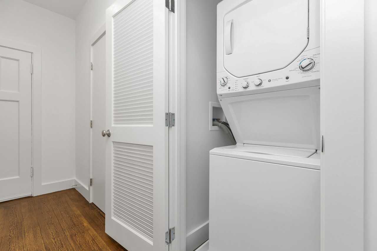 1405 Franklin - Photo 5 of 29