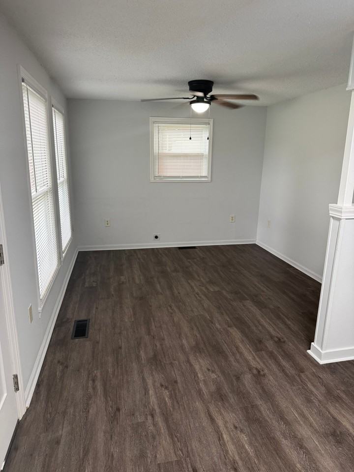203 Seymore Ave - Photo 4 of 19