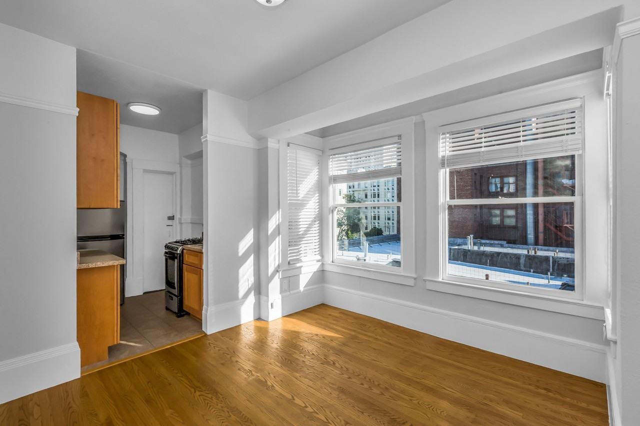 635 Ellis - Photo 4 of 27