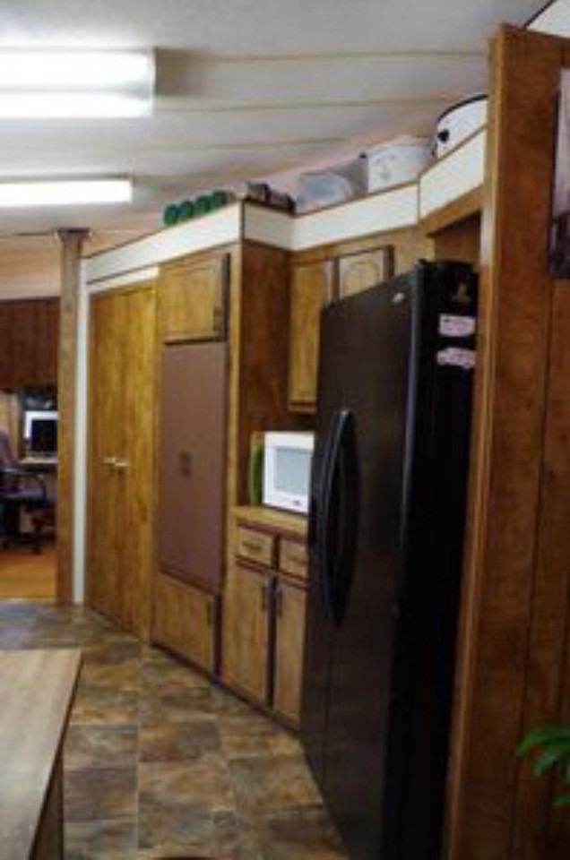 204 Old Creek Rd - Photo 3 of 6