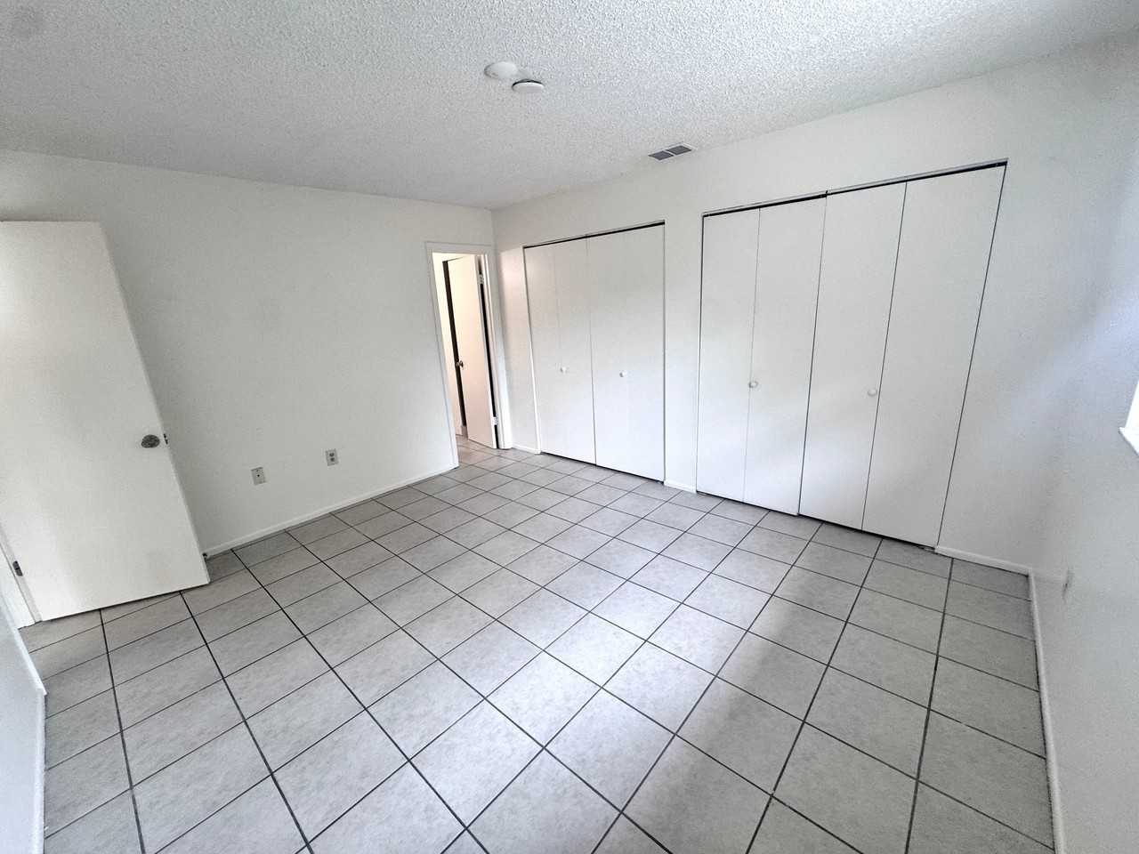4116 62nd St W - Photo 6 of 10