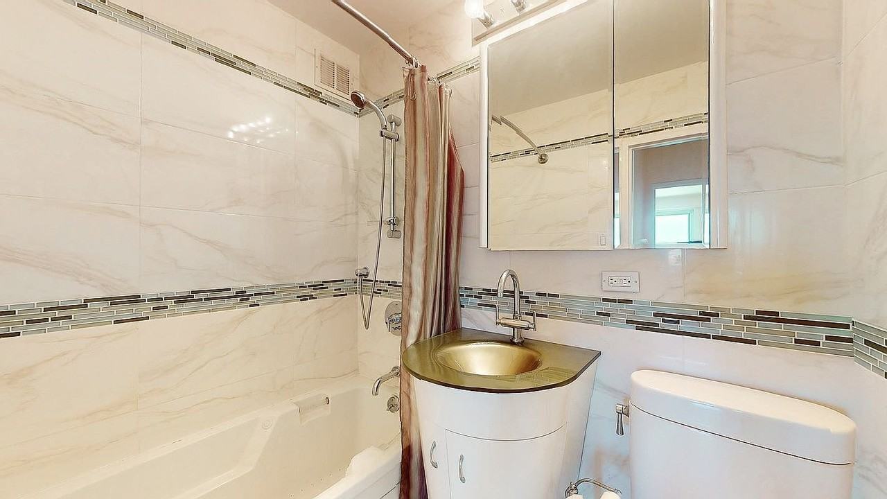 2930 W 5th St #23K - Photo 3 of 11