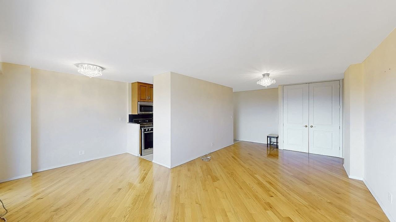 2930 W 5th St #23K - Photo 6 of 11