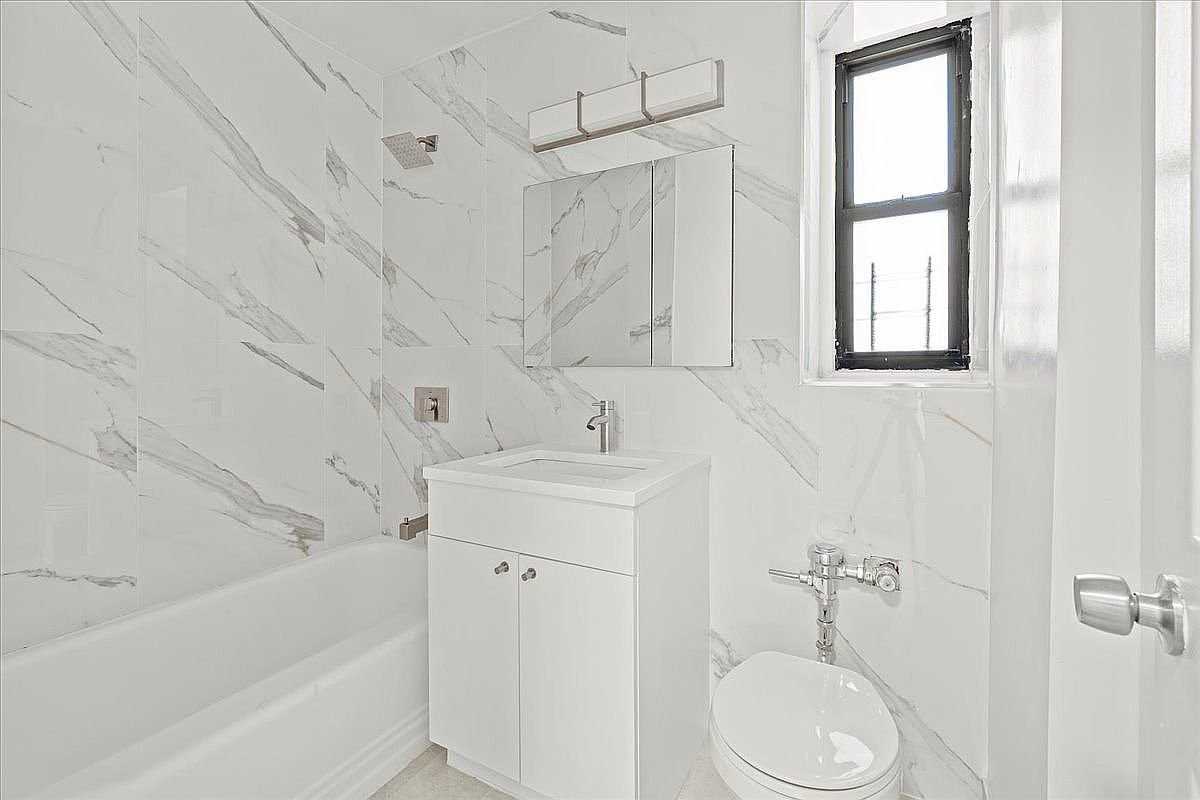 3260 Netherland Ave #5C - Photo 6 of 12