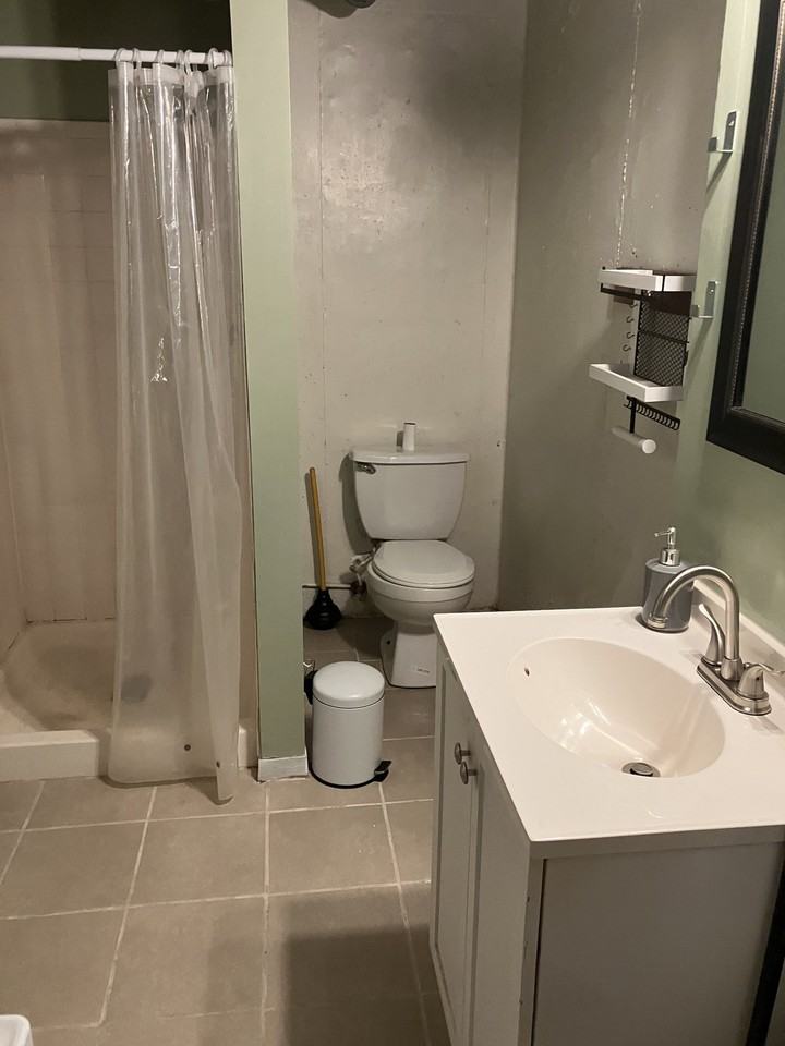 526 E Graham Pl - Photo 5 of 22
