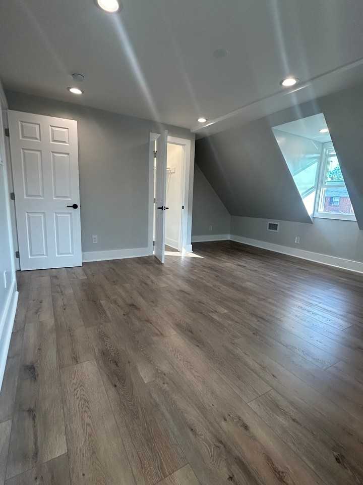 1135 Agnew Dr - Photo 6 of 10