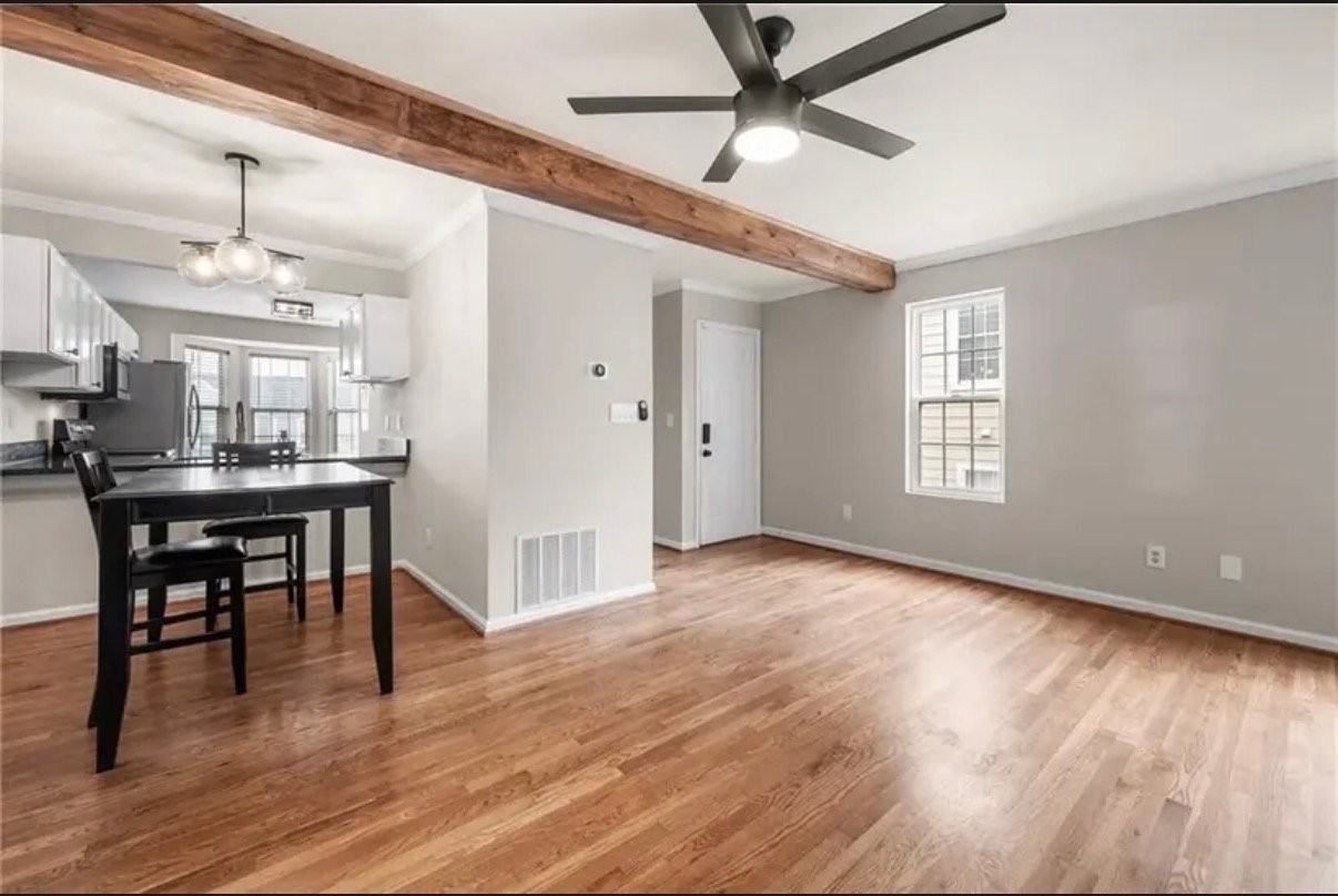 3854 Meadow Creek Dr - Photo 5 of 16