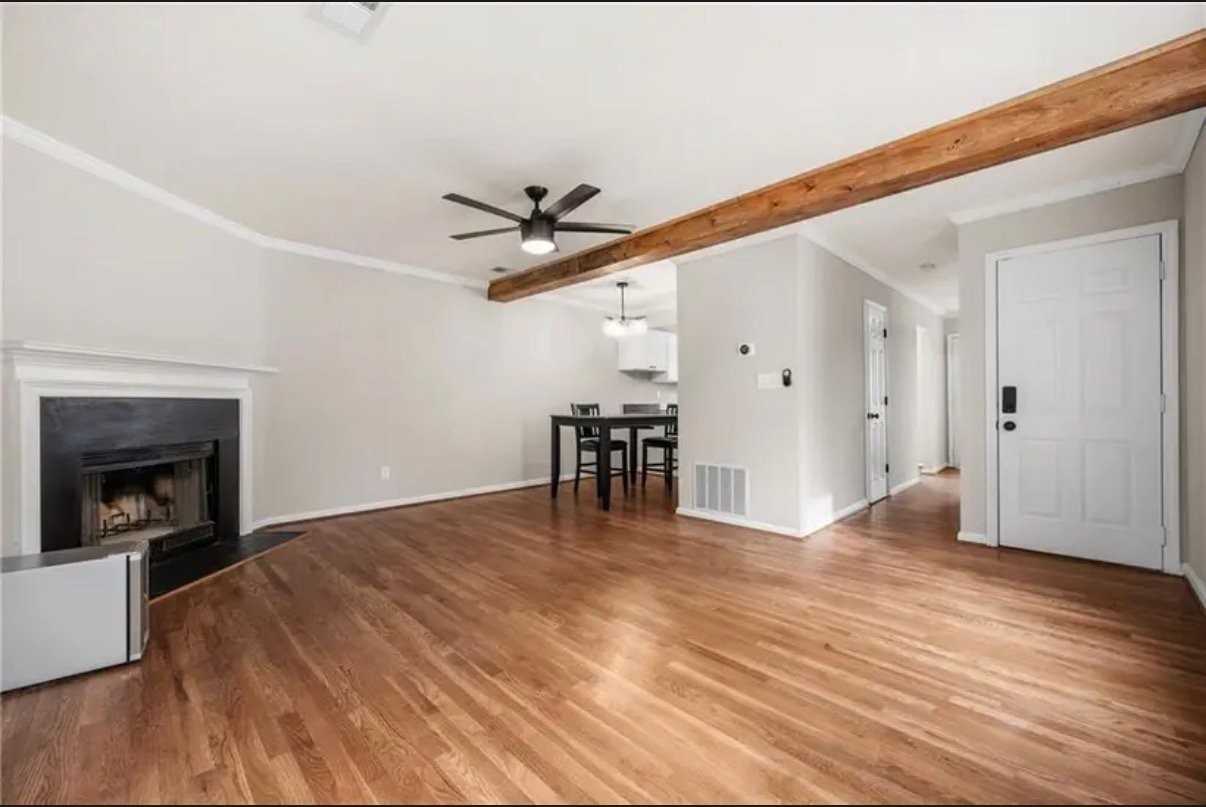 3854 Meadow Creek Dr - Photo 6 of 16