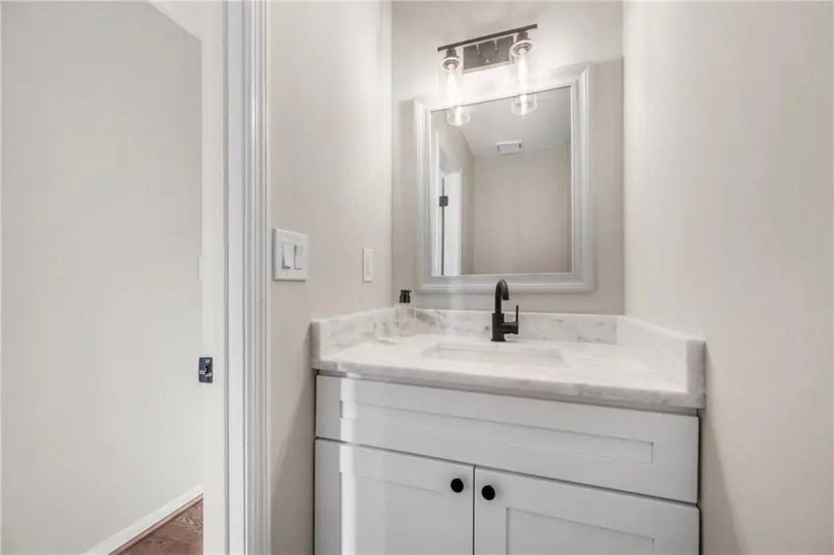 3854 Meadow Creek Dr - Photo 7 of 16