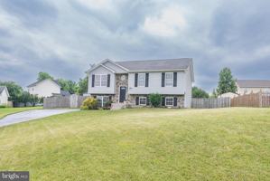 featured image of 28 Roger Ct