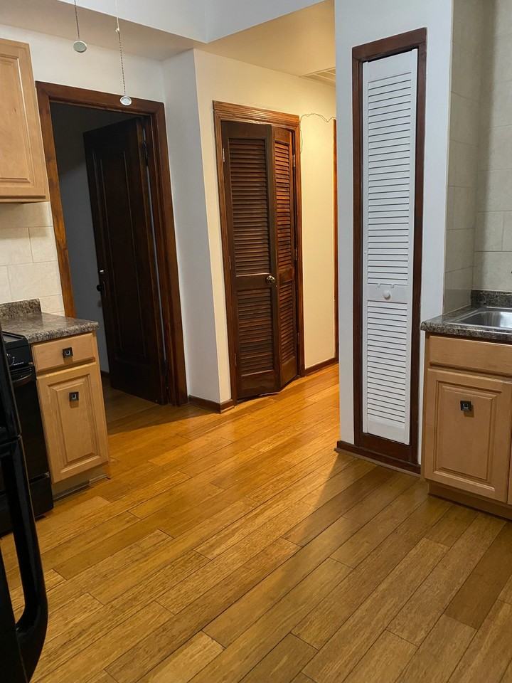 1800 W 21st Pl #1 - Photo 2 of 9