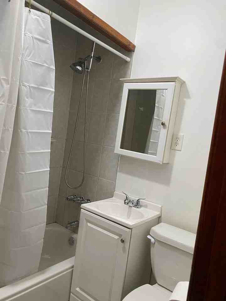 1800 W 21st Pl #1 - Photo 7 of 9