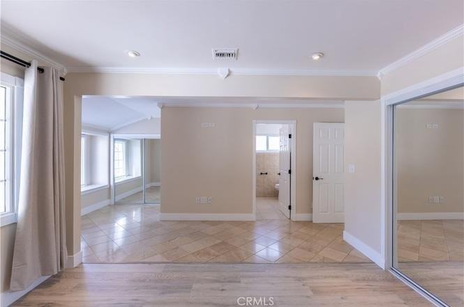 15815 Silvergrove Dr - Photo 7 of 20