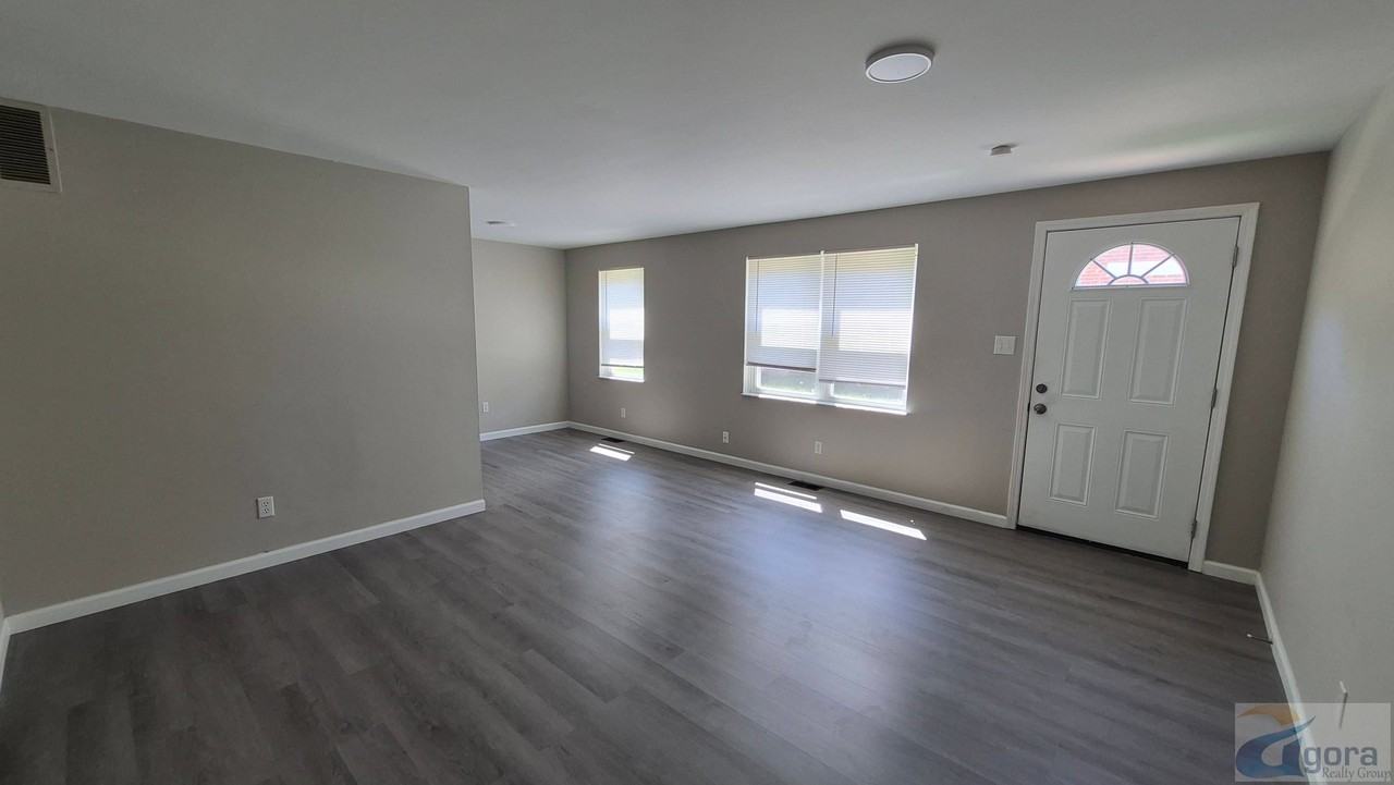 2305 Wyoming St #B - Photo 3 of 16