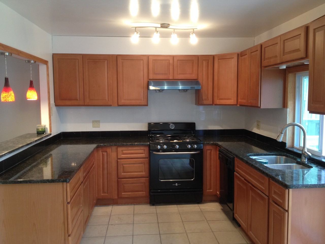 3633 E Crown Ave - Photo 4 of 16