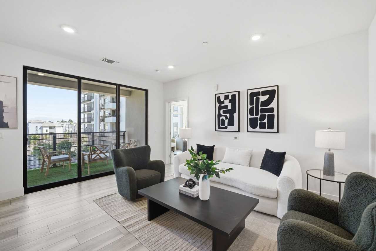 3578 Rambla Pl #303 - Photo 7 of 19