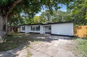 featured image of 511 Carr St