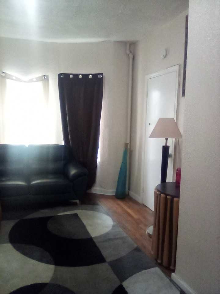 242S Ave #2 - Photo 2 of 3
