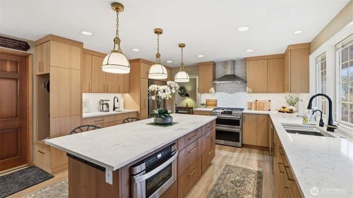 16404 142nd Pl Se - Photo 7 of 10