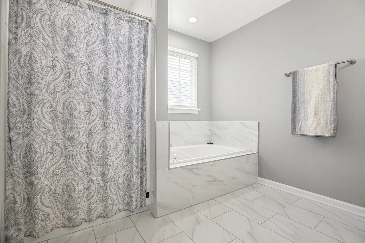 7206 Finch Ln - Photo 3 of 19