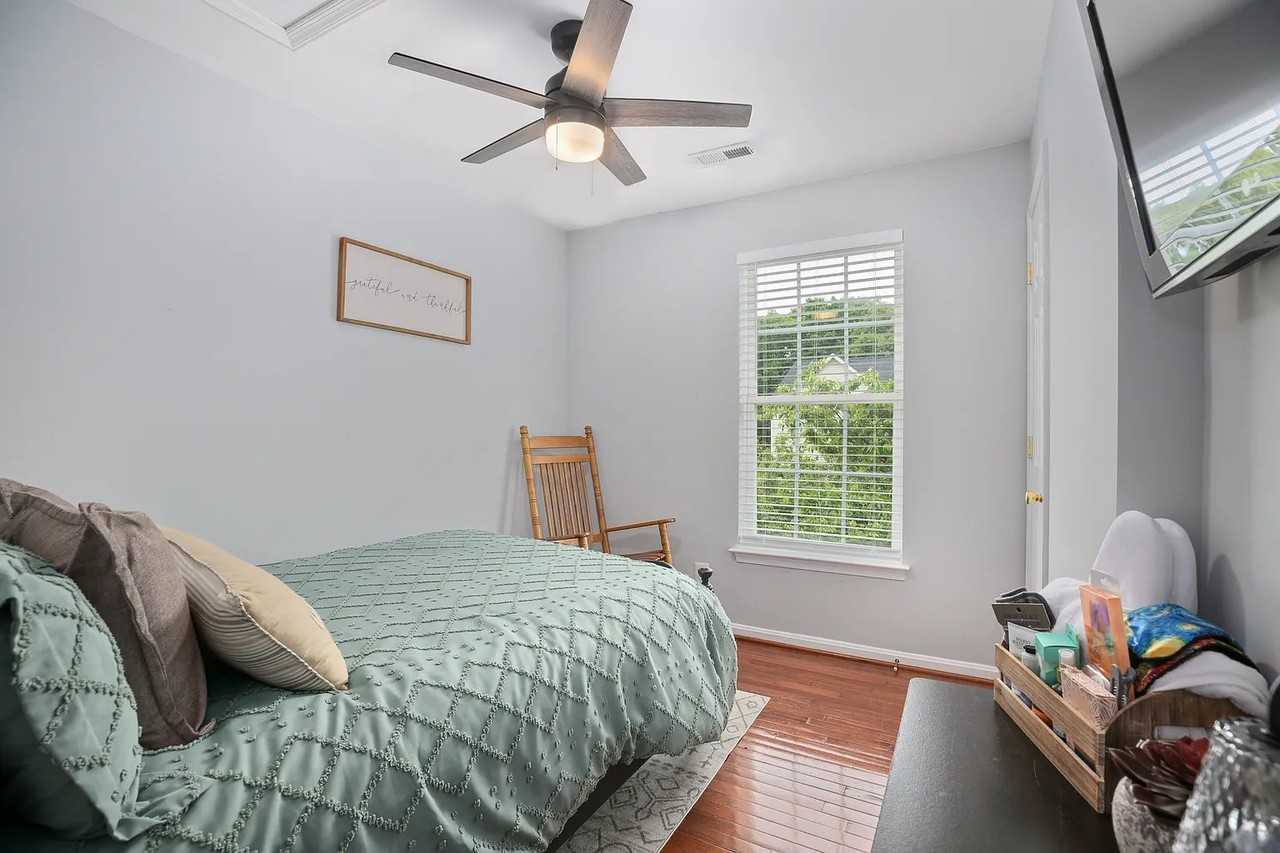 7206 Finch Ln - Photo 6 of 19